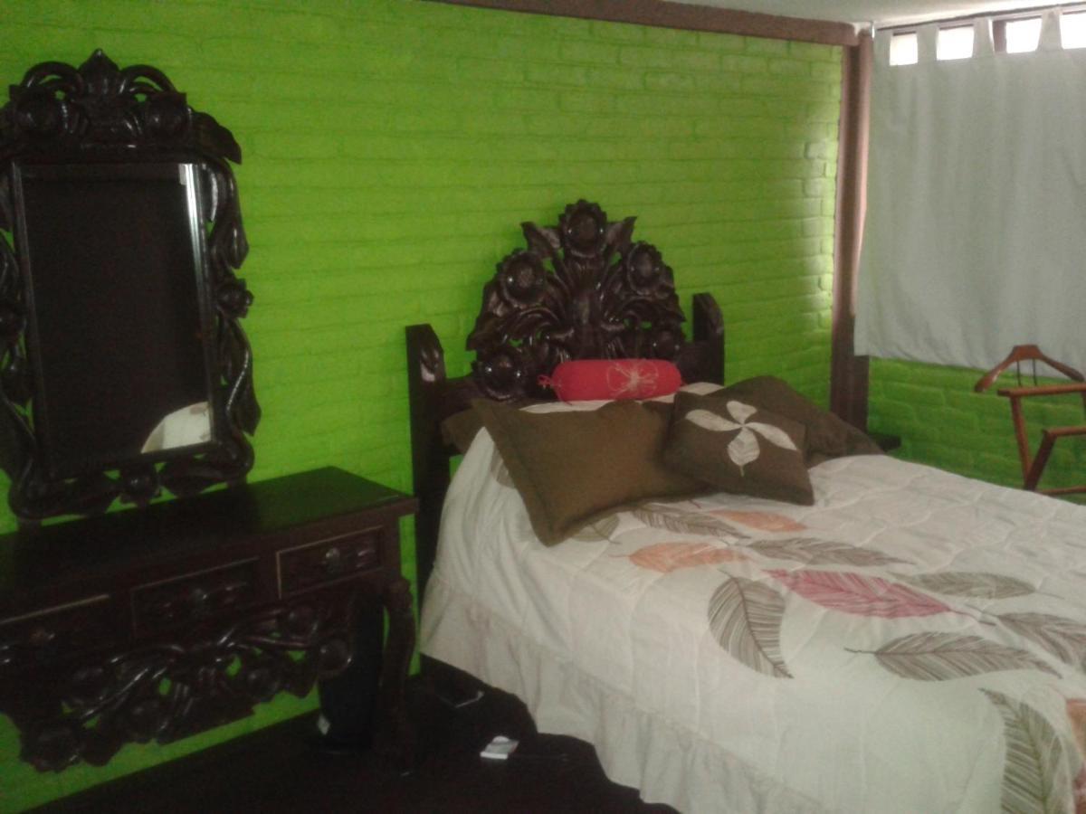 Hotel Tolotzin Toluca Zimmer foto
